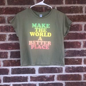 Girl’s Old Navy PSxON Make The World A Better Place Cropped Tee Size XL